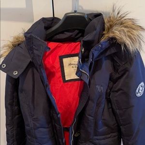 Abercrombie short black down parka